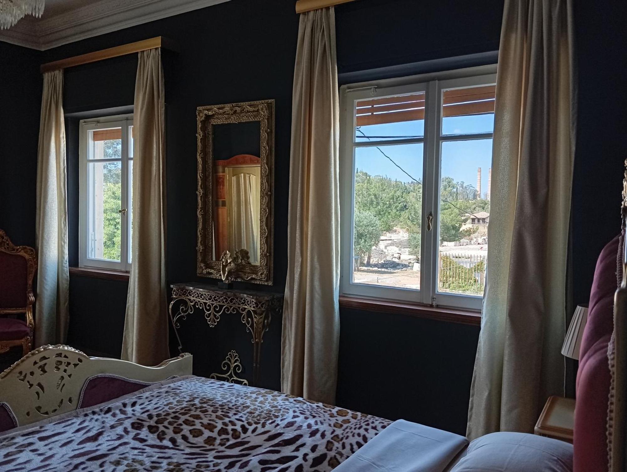 Iris Baroque Apartment Elefsina Ngoại thất bức ảnh