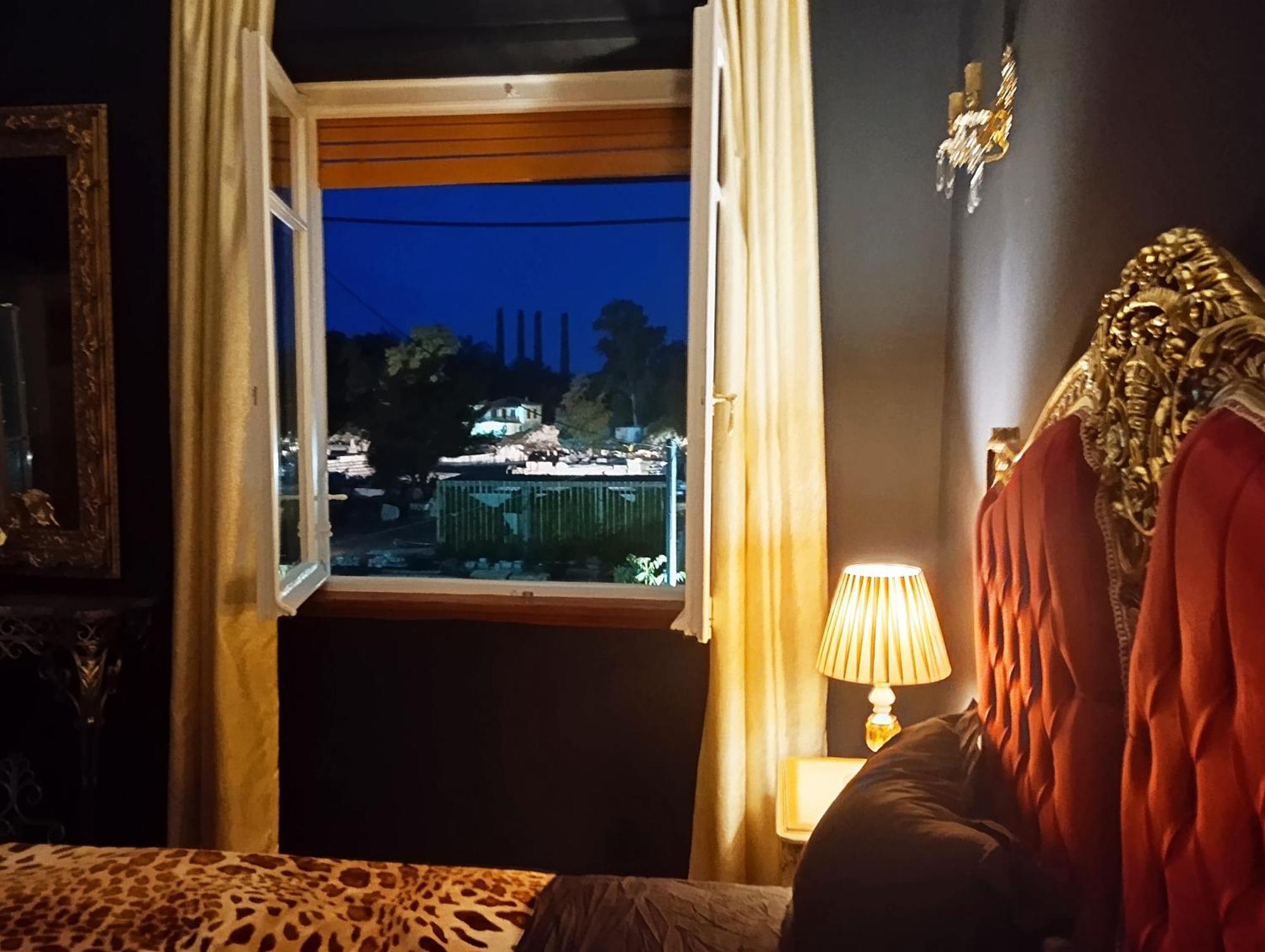 Iris Baroque Apartment Elefsina Ngoại thất bức ảnh