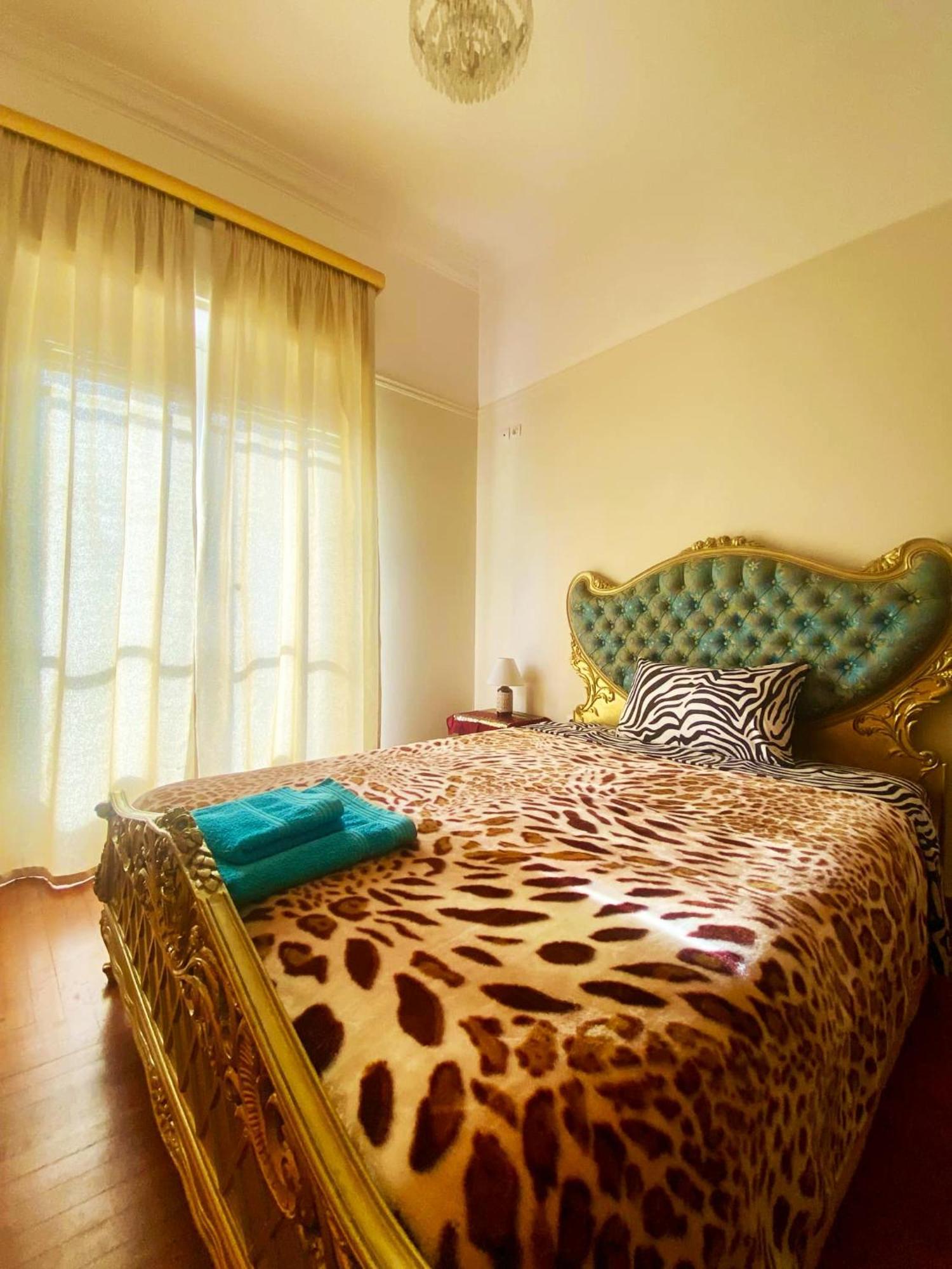 Iris Baroque Apartment Elefsina Ngoại thất bức ảnh